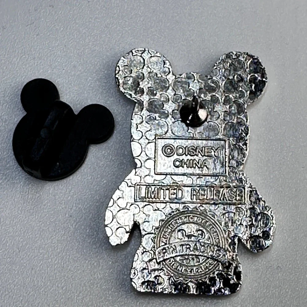 Owl Vinylmation Disney Pin Cutesters Series 1 Limited Release 2010 FANTASY Teal